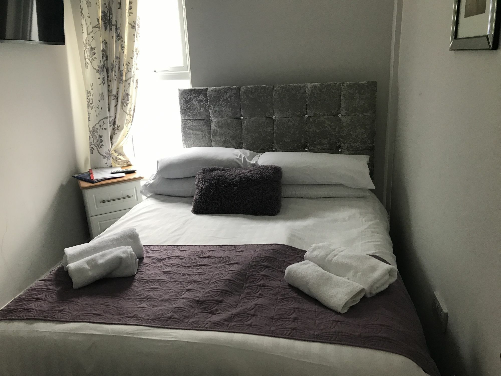 Oyo Parador Lodge Белфаст Екстериор снимка